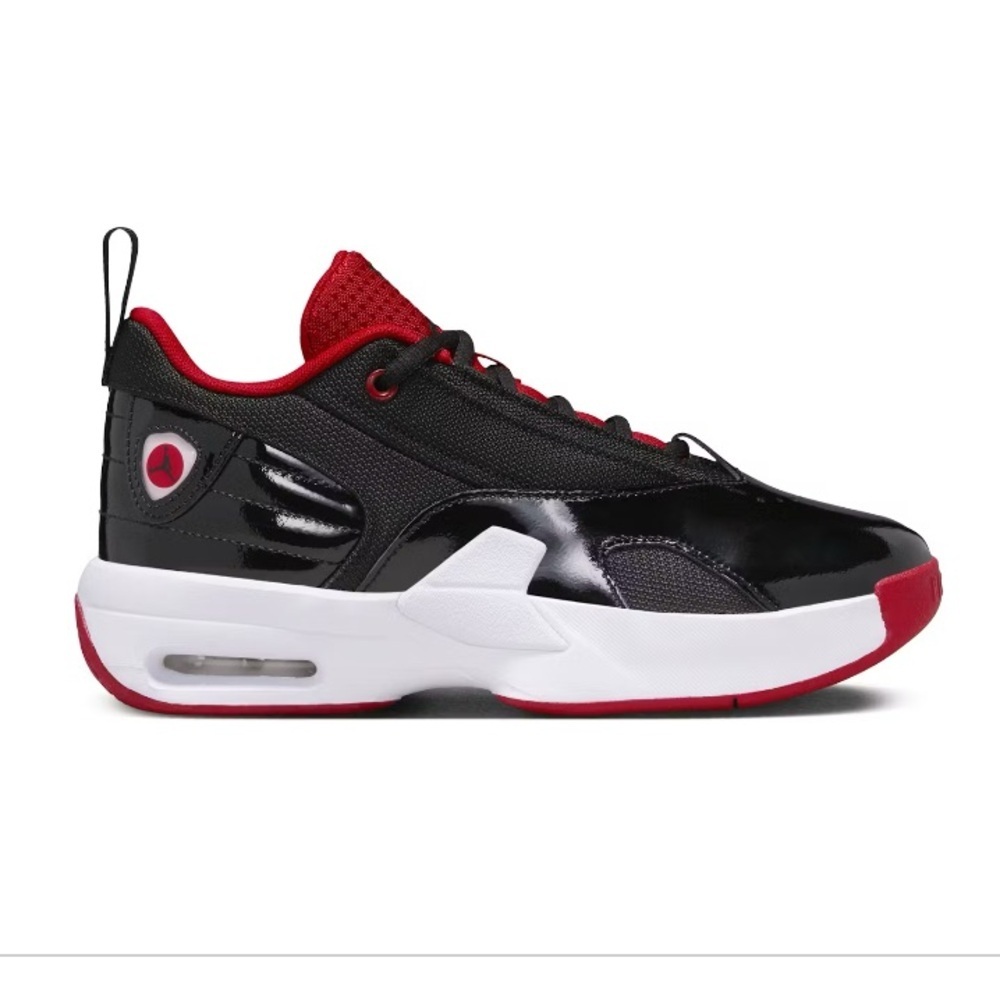 Jordan 
'MAX AURA 6'
Brand new
NWOT